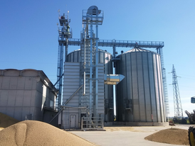 Циклическая шахтная зерносушилка Strahl 811AR