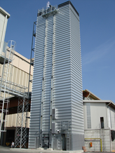 Поточная шахтная зерносушилка с рекуперацией воздуха Strahl 15000FR