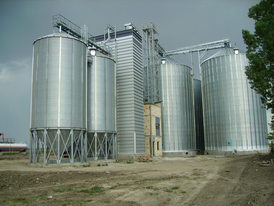 Поточная шахтная зерносушилка с рекуперацией воздуха Strahl 7000FR