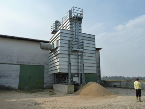 Циклическая шахтная зерносушилка Strahl 610AR