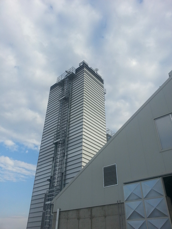 Поточная шахтная зерносушилка с рекуперацией воздуха Strahl 10000FR