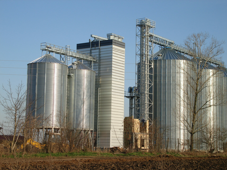 Поточная шахтная зерносушилка с рекуперацией воздуха Strahl 10000FR