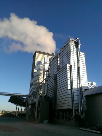 Поточная шахтная зерносушилка с рекуперацией воздуха Strahl 15000FR